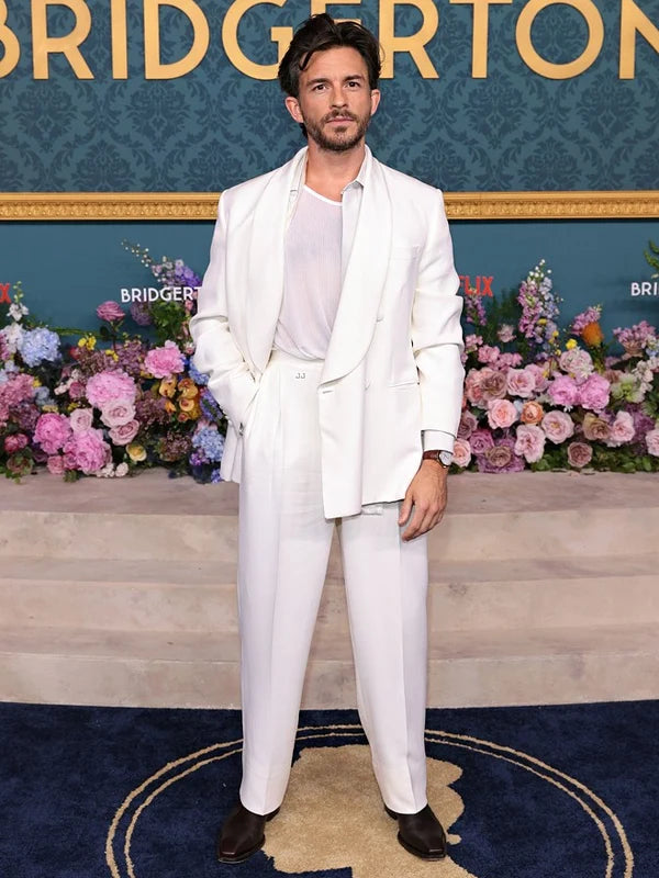 Bridgerton 2024 Premiere Jonathan Bailey White Suit