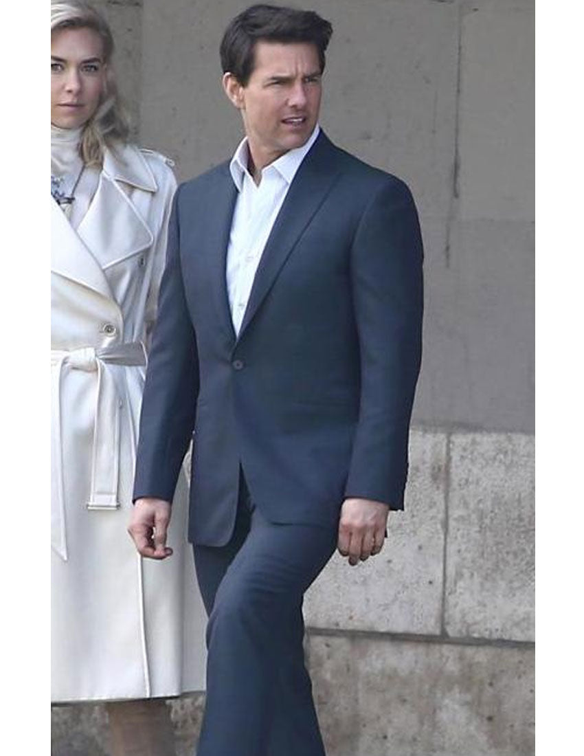 Mission-Impossible-Dead-Reckoning-Part-One-Tom-Cruise-Blue-Suit