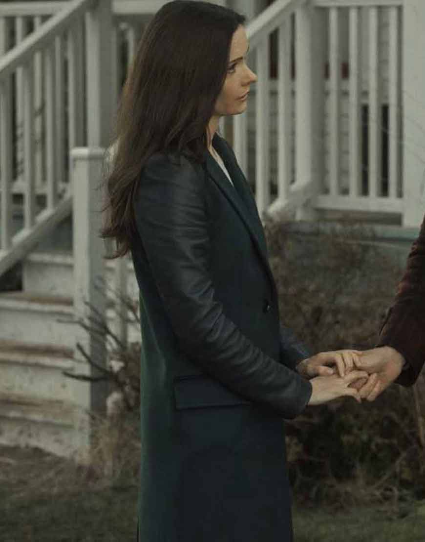 Elizabeth Tulloch Superman And Lois Black Blazer