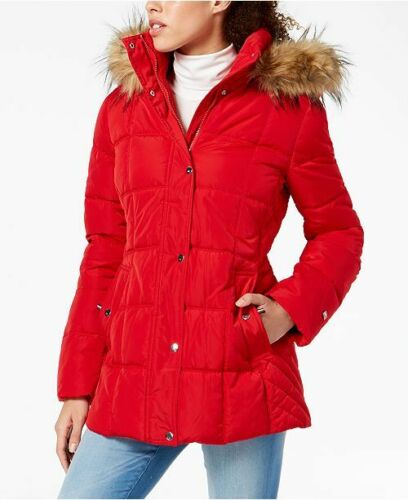 womens-hooded-puffer-coat